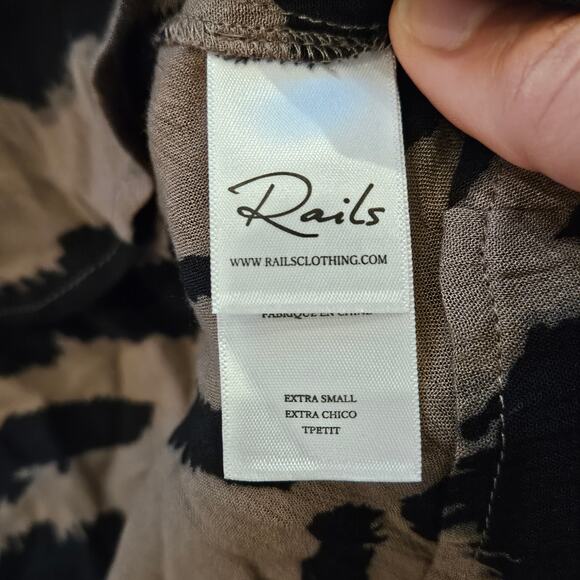 Rails Dress Womens Size XS Jasmine Tiger Stripe Smocked Waist Long Sleeve Tan - Picture 12 of 16